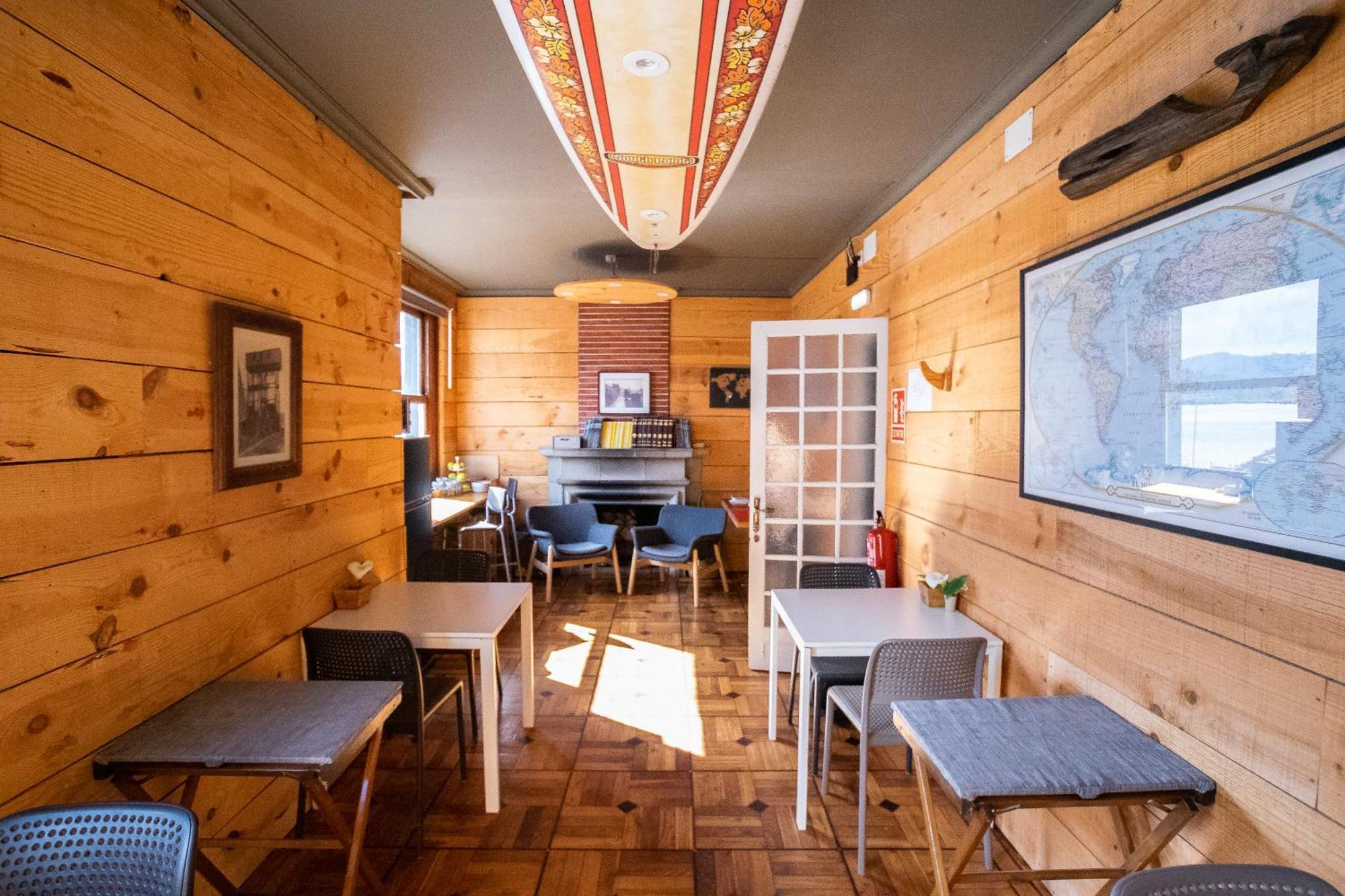 Carving Surf Hostel San Esteban de Pravia Bagian luar foto